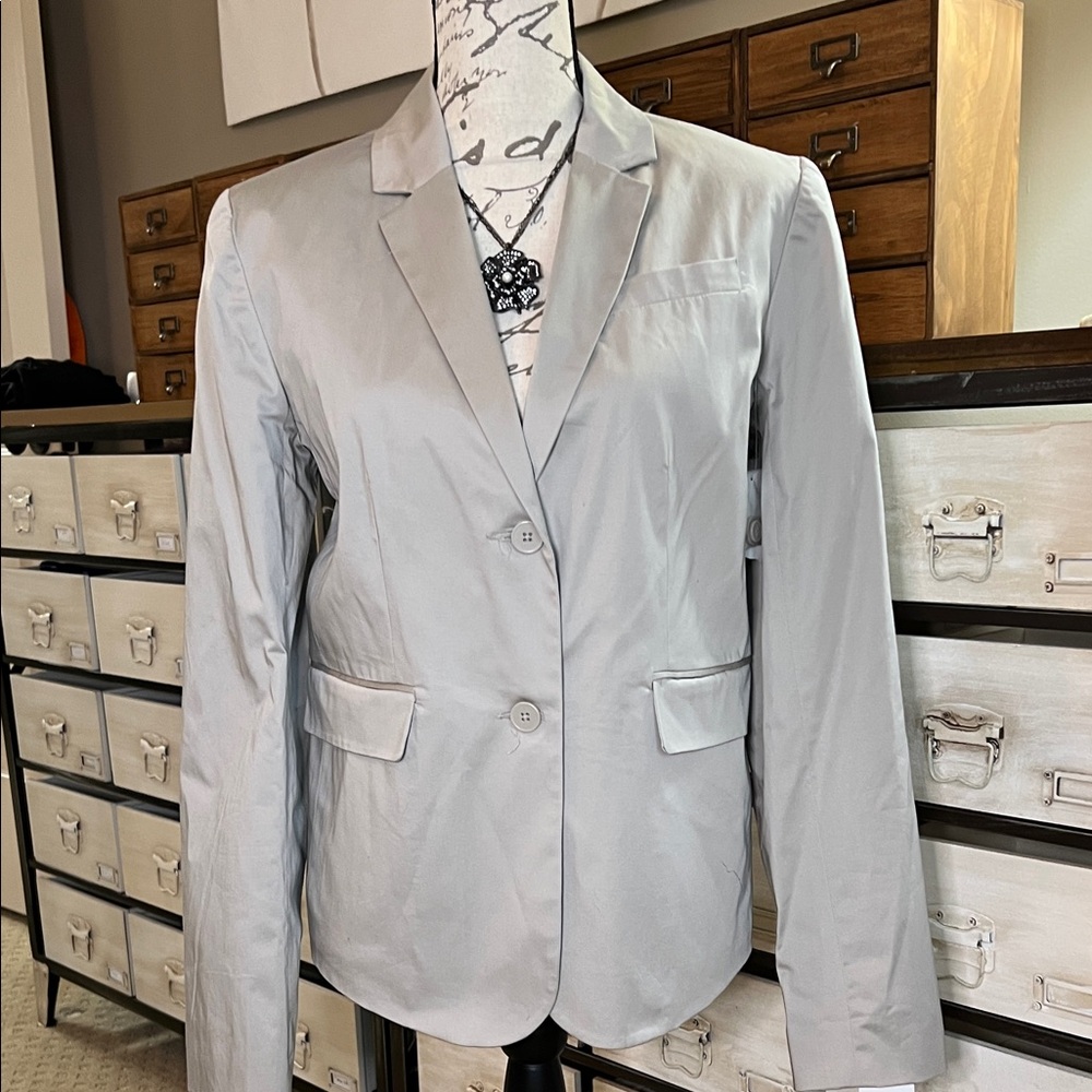 NEW Norma Kamali Light Gray 2 Button Blazer Jacket